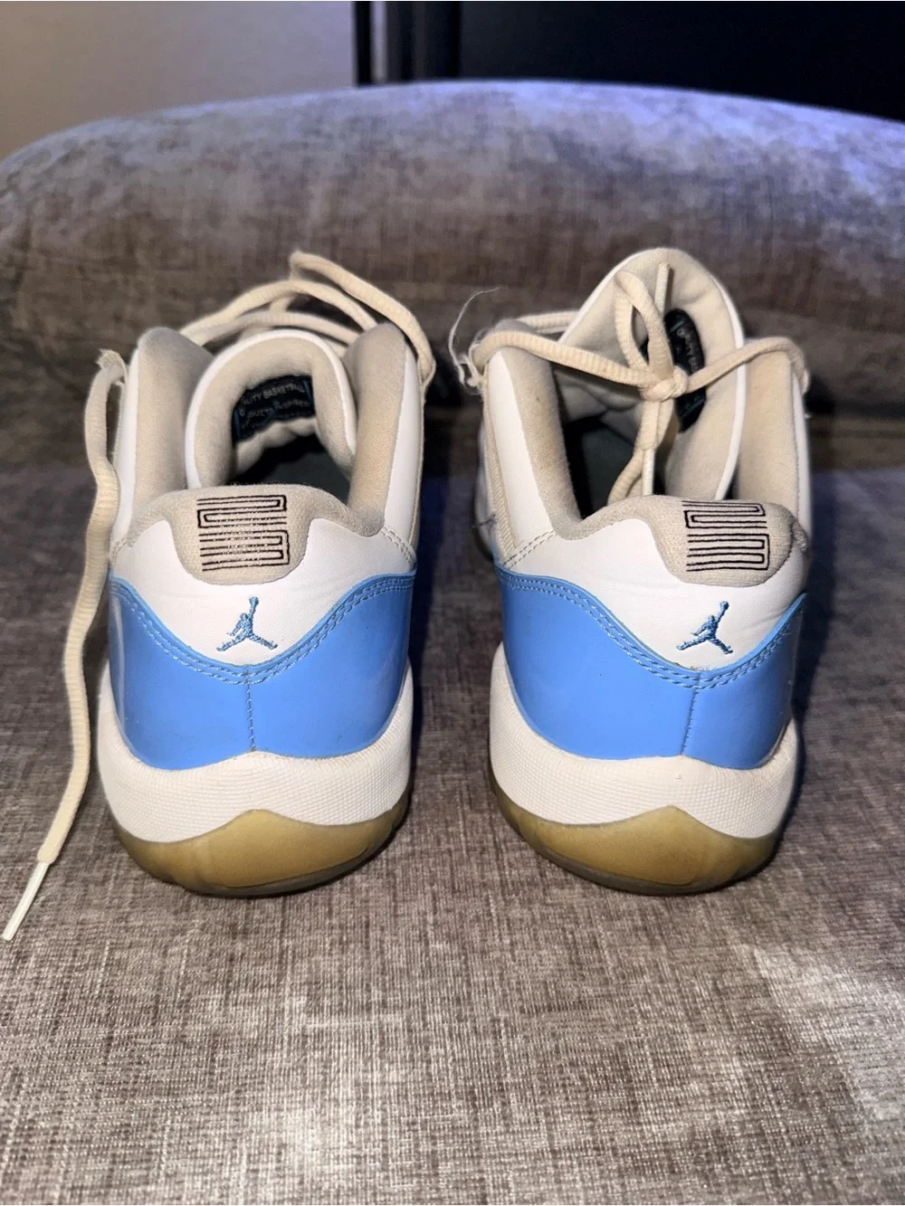 Air Jordan 11 Low‎ UNC White Blue Men’s Size 7.5 528895-106
